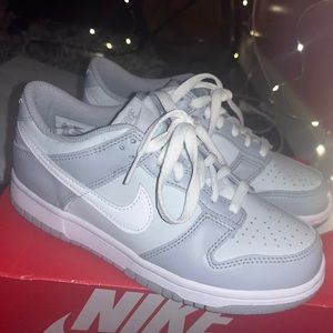 Nike Dunks Grey